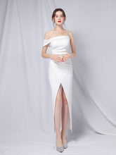 Schlankes Bankett-Abendkleid mit Linie an den Schultern